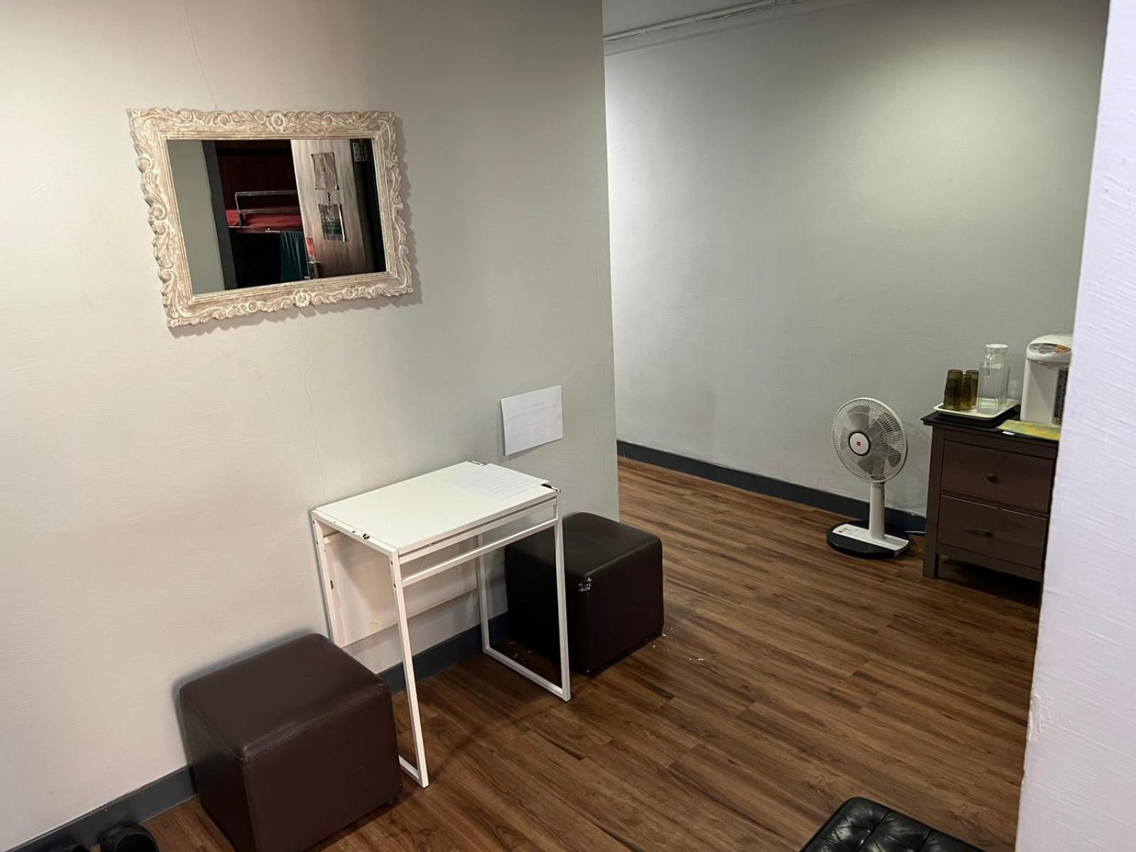 Check Inn Hk Hong Kong Room photo